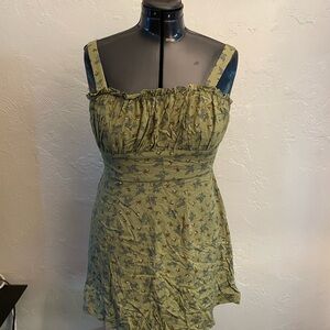 🔥🔥🔥Trixxi Olive Floral Smocked Dress